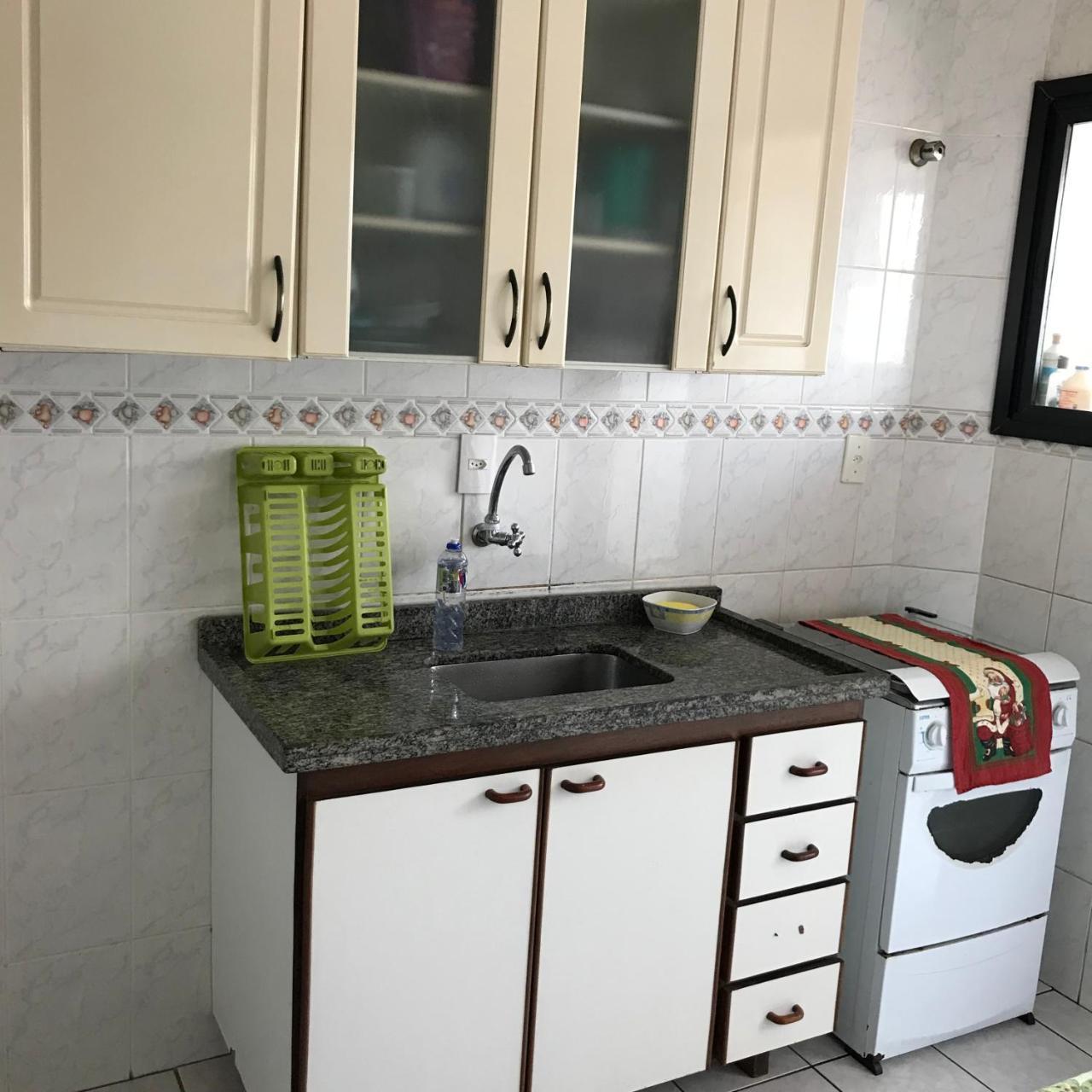Ed.valeria Iipraia Grande Apartamento